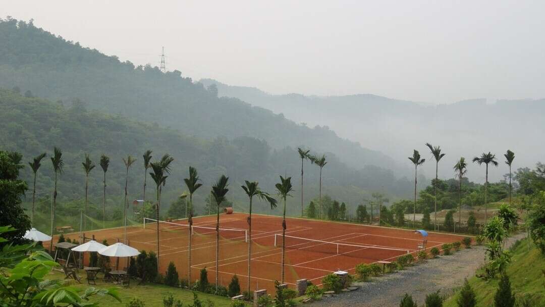 Thi công nền cho sân cỏ nhân tạo của bộ môn tennis