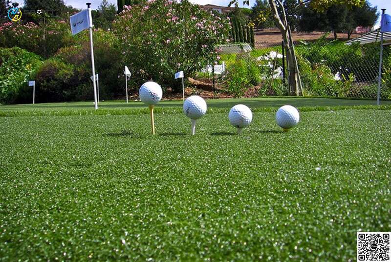 Sân golf cỏ nhân tạo được sử dụng phổ biến