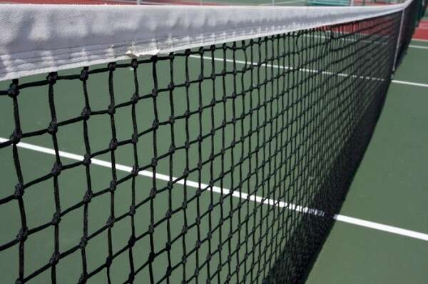 Lưới sân tennis