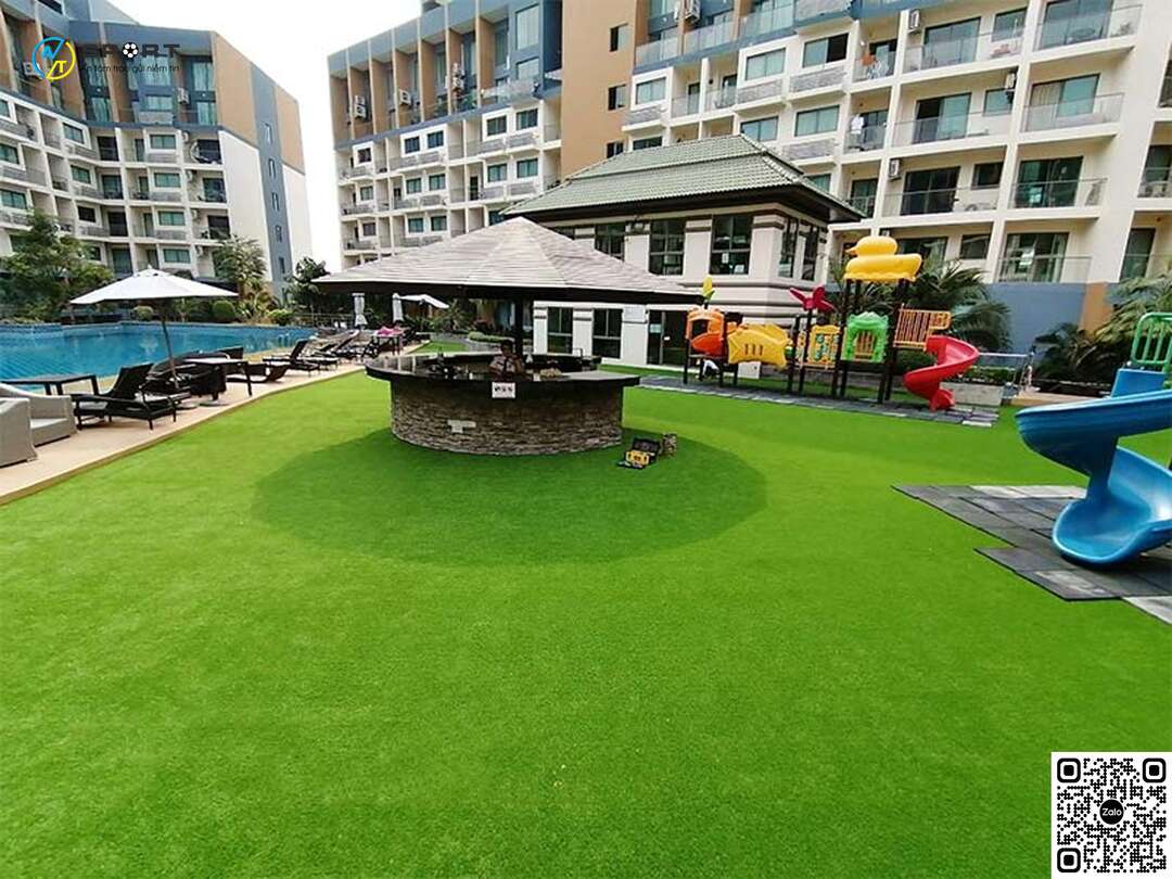 Thi công sân cỏ nhân tạo cho khu công viên tại chung cư