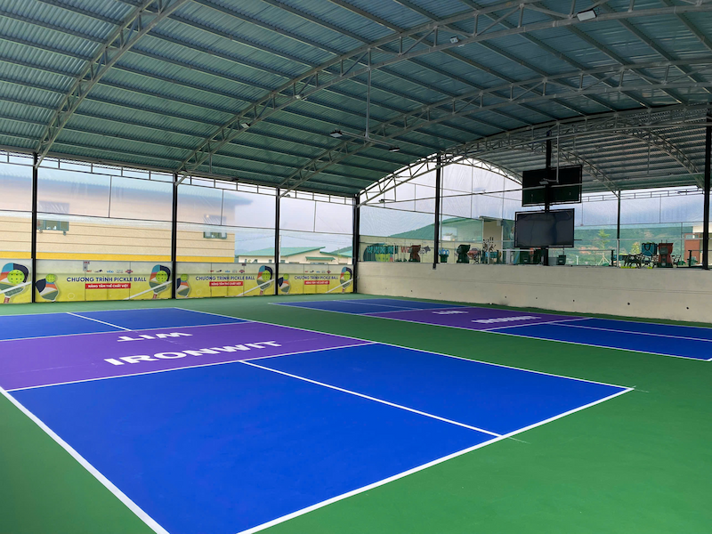 Sân pickleball tại Ocean Bay Resort Phú Quốc do AT SPORT thi công, quy hoạch theo trục Bắc Nam
