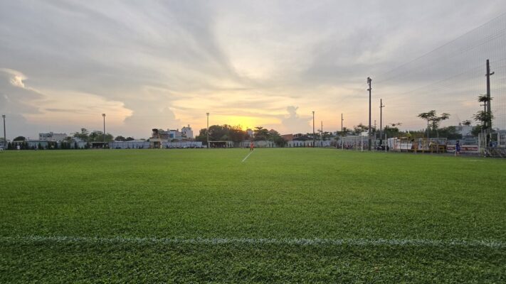 Sân cỏ tự nhiên Sport Plus Hóc Môn